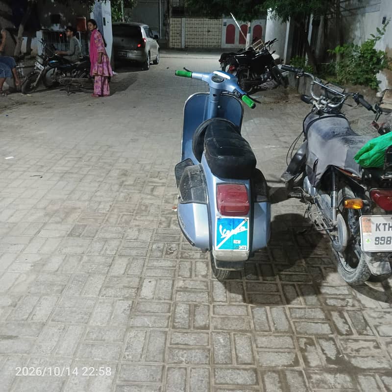 vespa 4