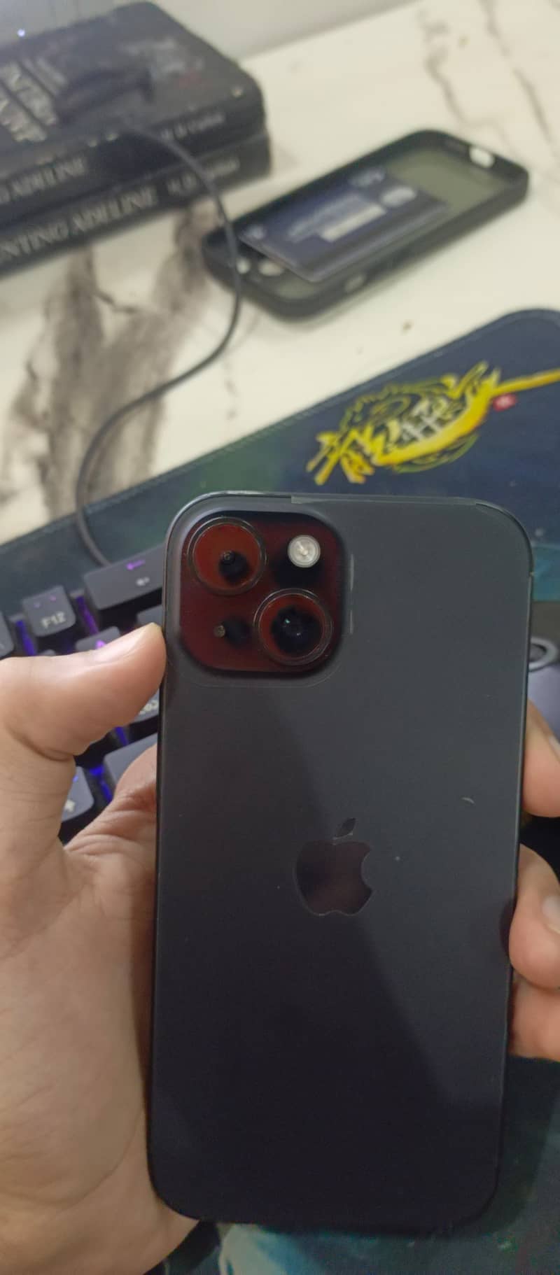 Apple iPhone 15 4