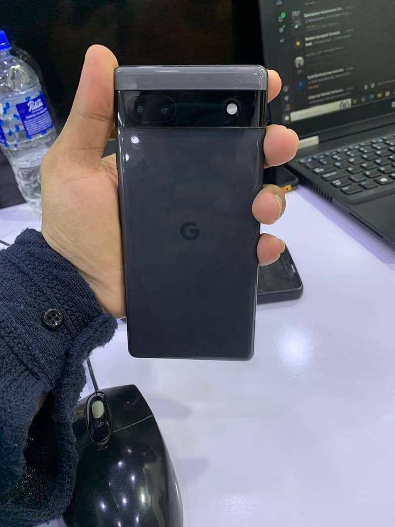 Google Pixel 6a 1