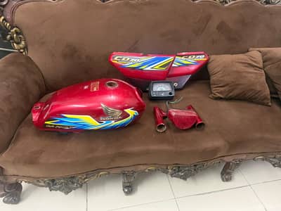 honda cd 70cc  genuine parts 2021 model