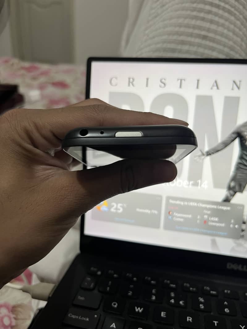 BlackBerry Q5 1