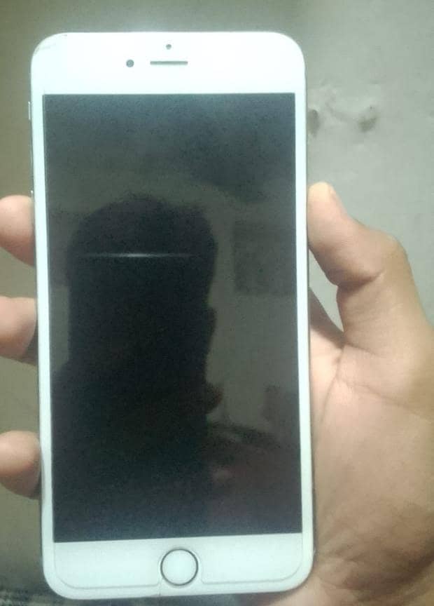 Apple iPhone 6 Plus 0