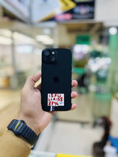 iPhone 15 factory unlock sim time available