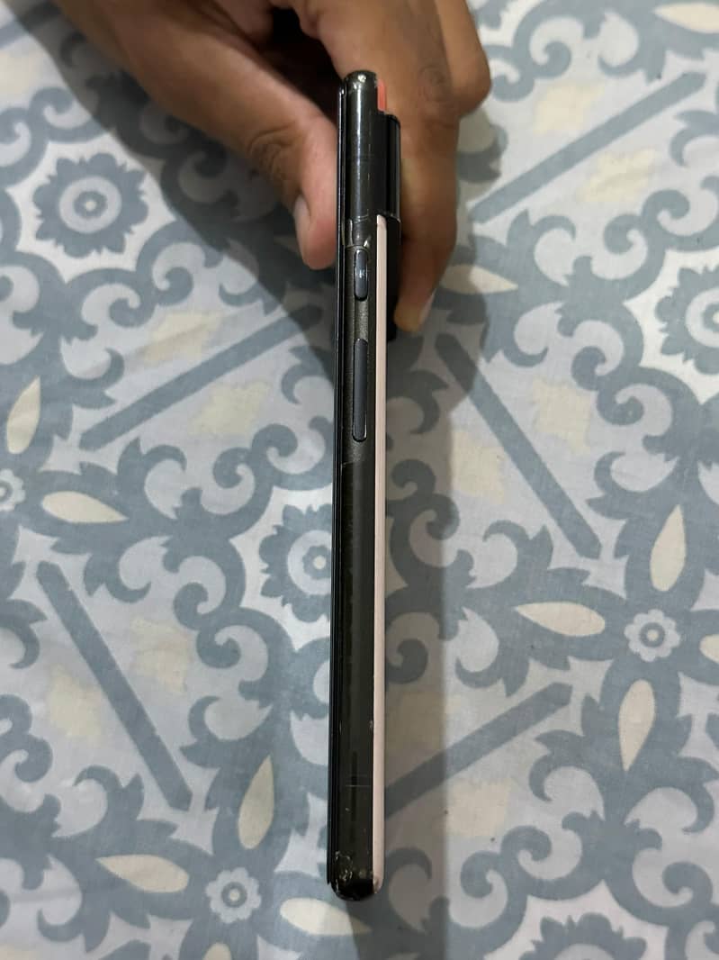 Google Pixel 6 3