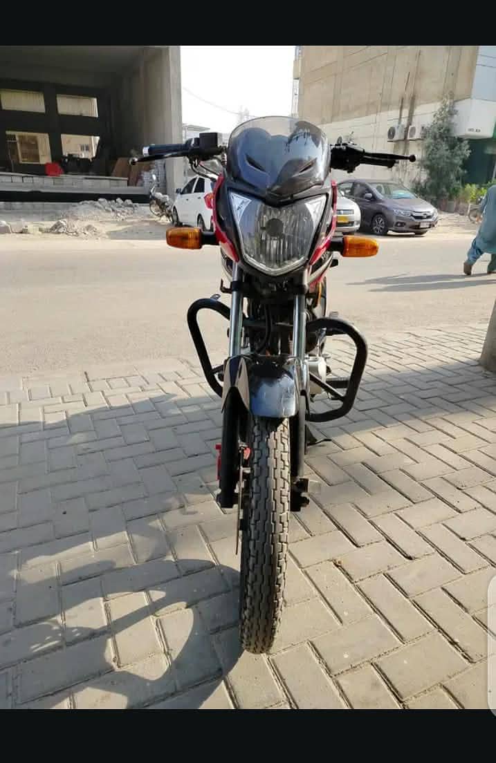 cb 125F 5