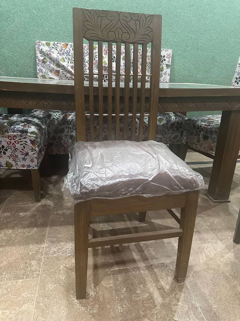 Luxury dinning table 2