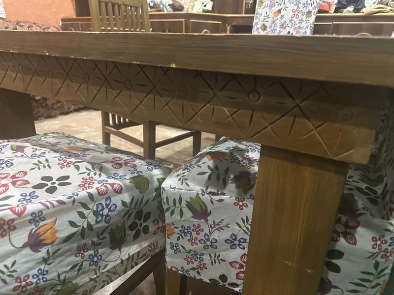 Luxury dinning table 3