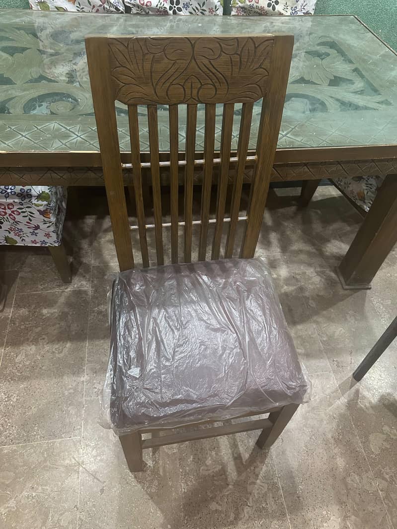 Luxury dinning table 4