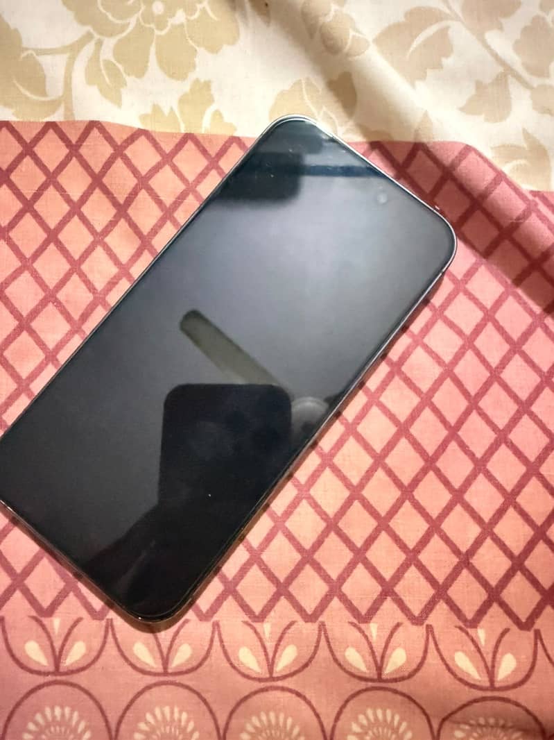 Apple iPhone 14 Pro Max 3