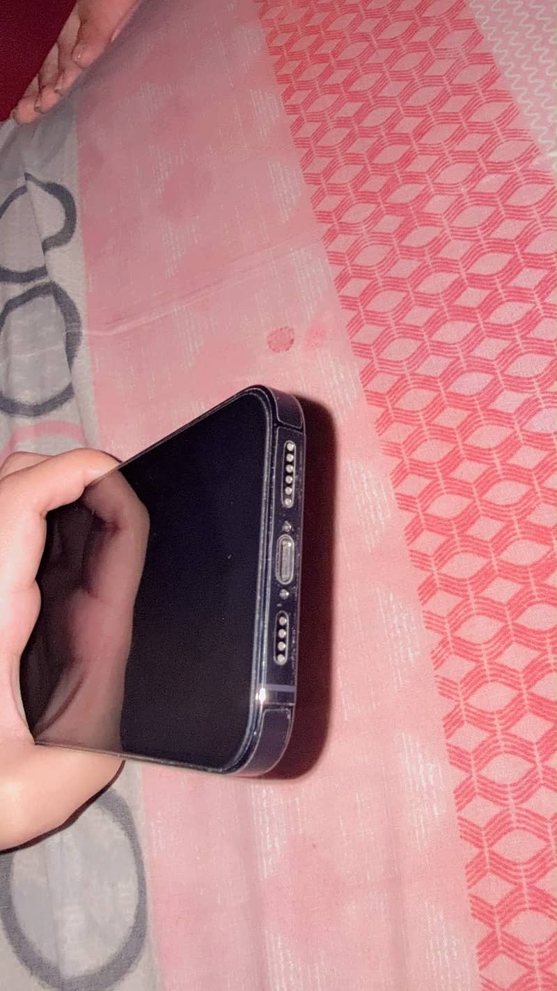 Apple iPhone 14 Pro Max 7