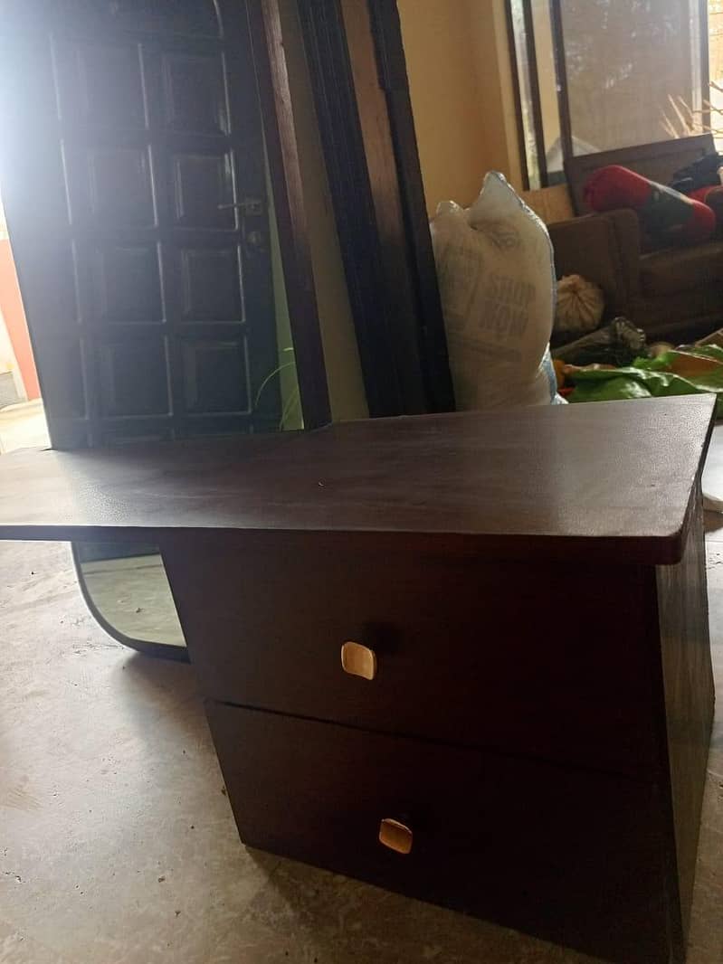 Wall Mounted Dressing Table 1