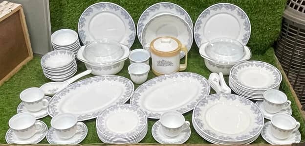 CHINI DINNER SET ( BONE CHINA )