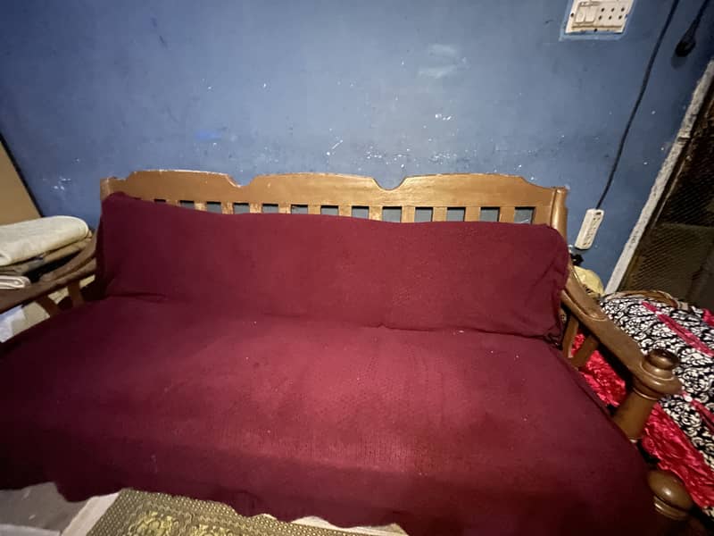 Material: Wood Brown Traditional Classic - Sofas - 1120469461