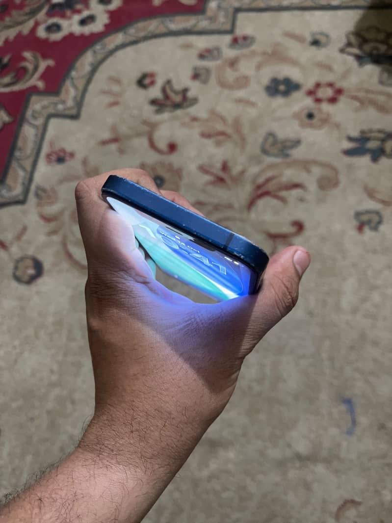 Apple iPhone 12 5