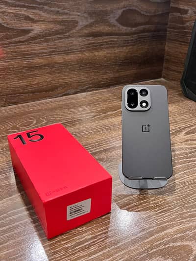 One Plus 15 | 16/512 | 3 month sim time available