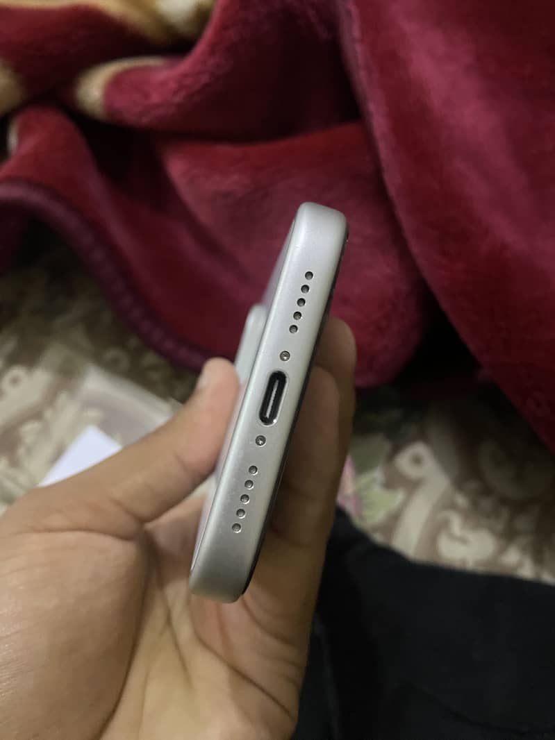 Apple iPhone 17 Pro 4