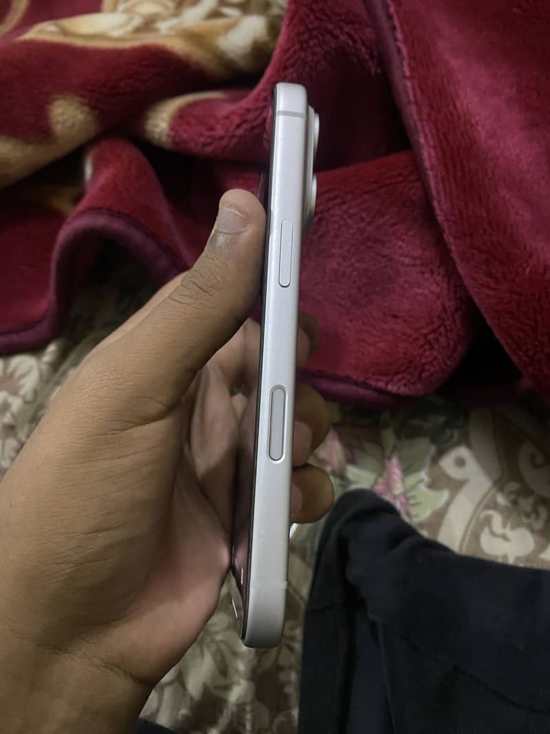 Apple iPhone 17 Pro 1