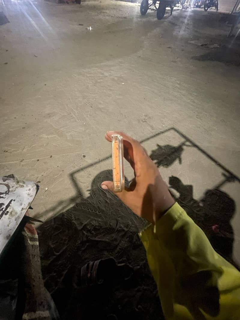 Apple iPhone XR 5