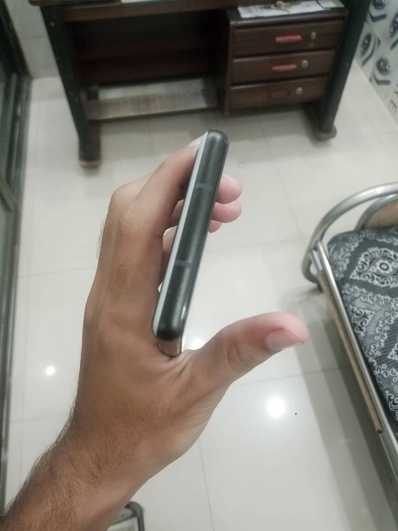 Google Pixel 6a 5