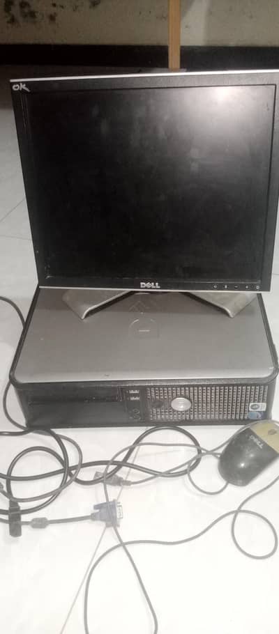 DELL PC With Screen