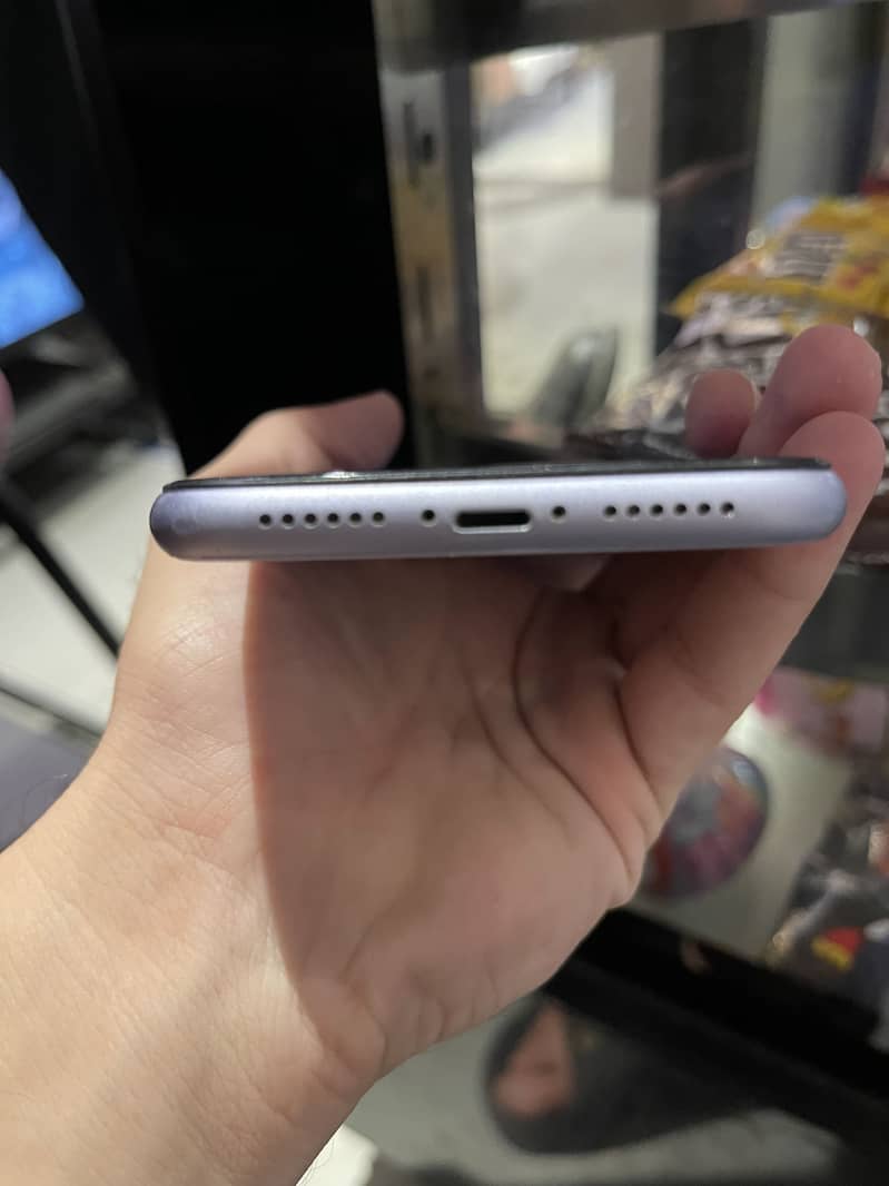 Apple iPhone 11 2