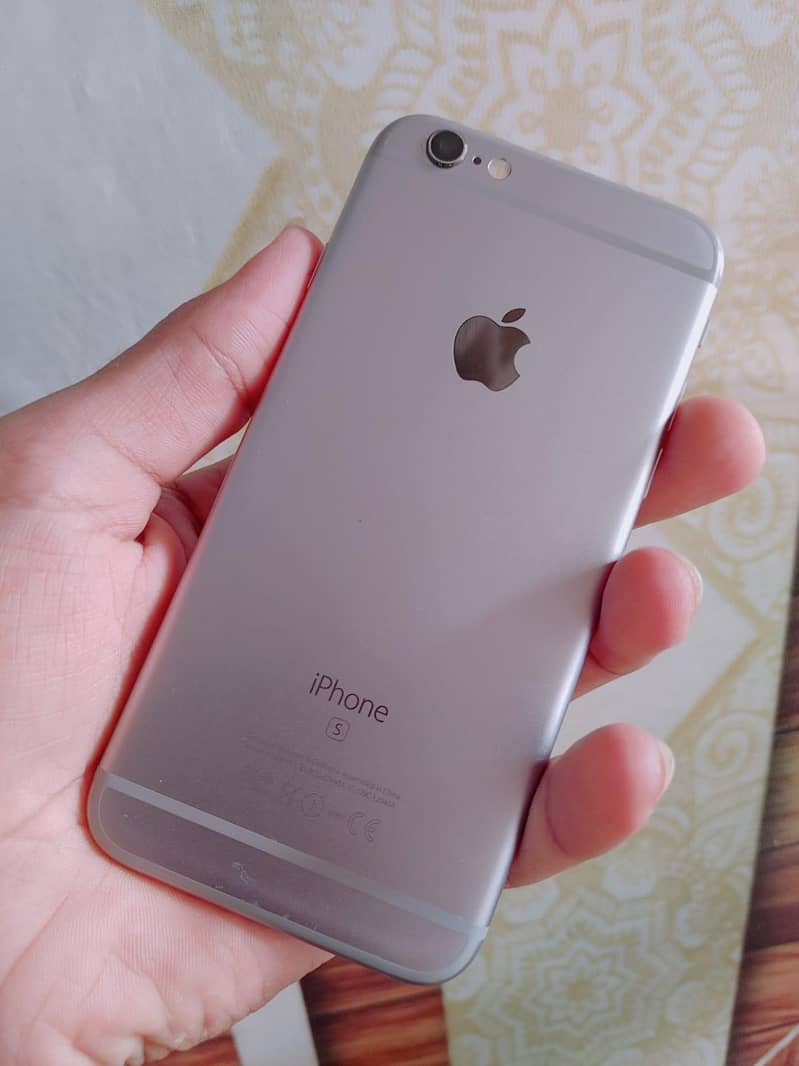 Apple iPhone 6S 3
