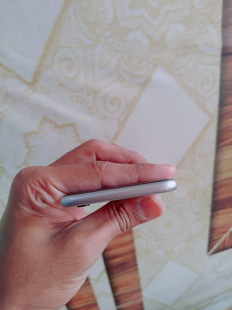 Apple iPhone 6S 6