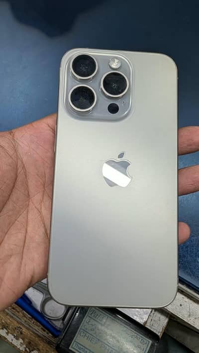 Apple iPhone 15 Pro