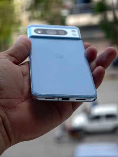 Google Pixel 8 Pro