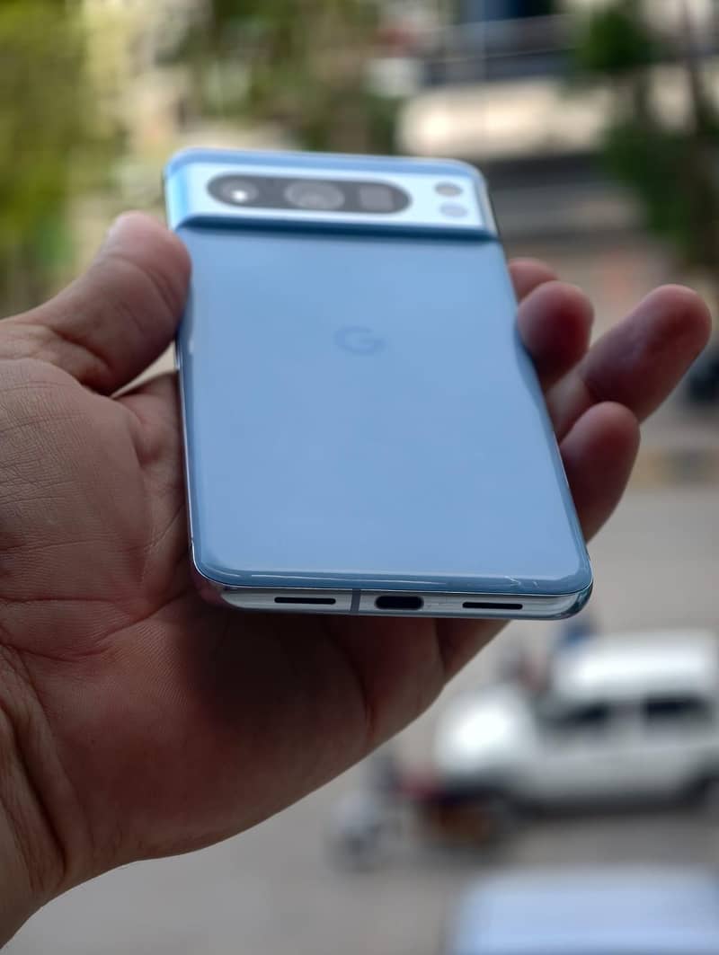 Google Pixel 8 Pro 0