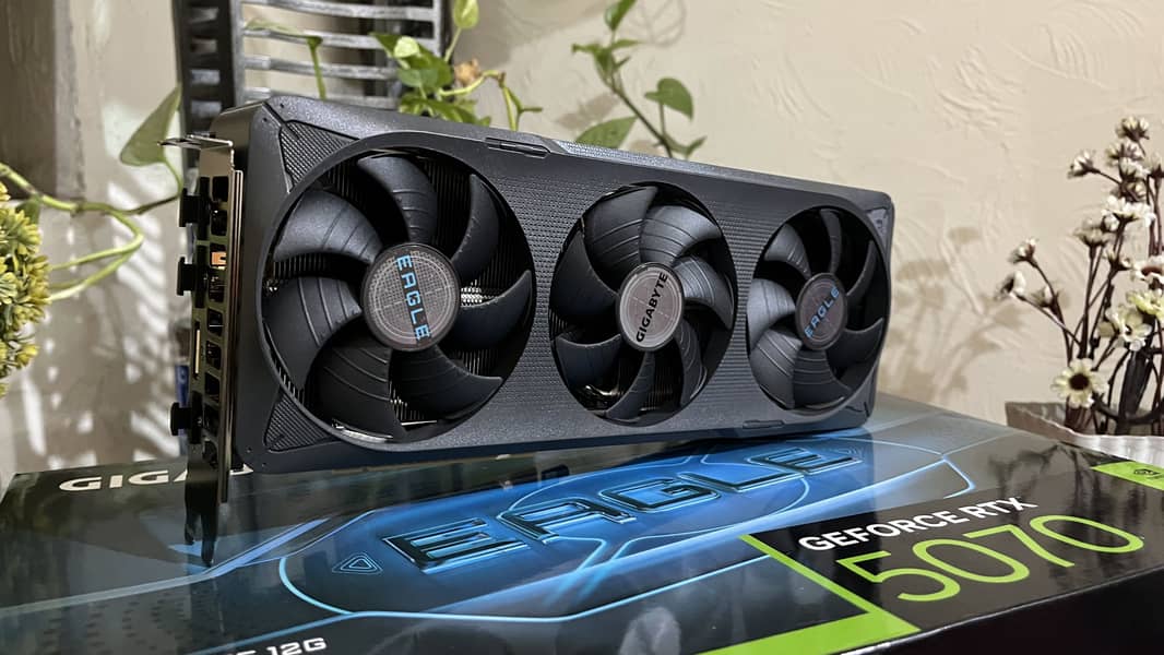 RTX 5070 EAGLE OC 4