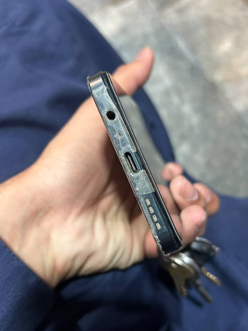 Realme C71 3