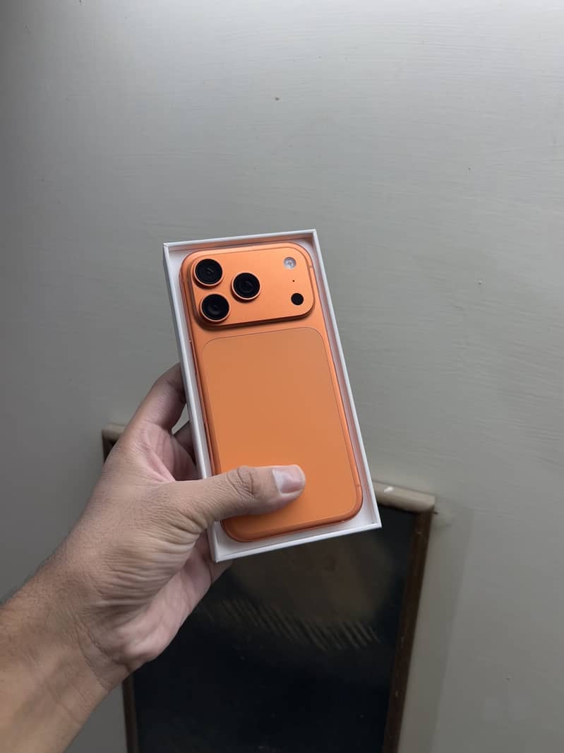 iPhone 17 Pro With Complete BOX 1
