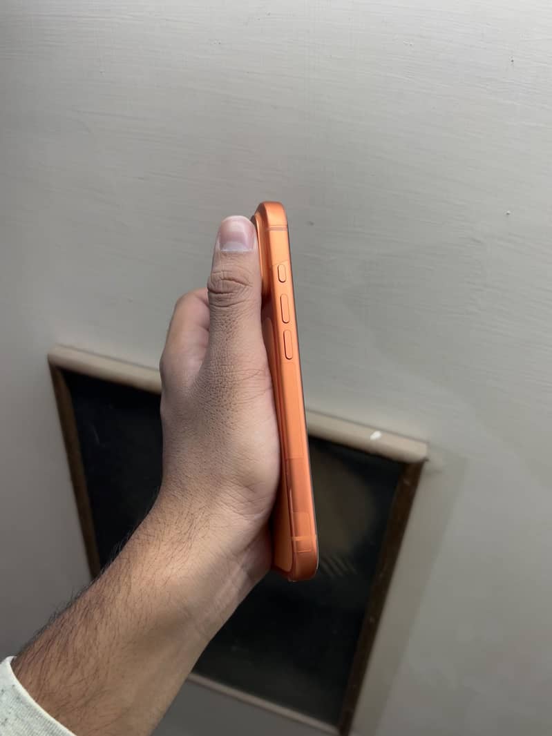 iPhone 17 Pro With Complete BOX 6