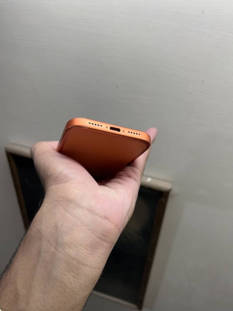 iPhone 17 Pro With Complete BOX 7