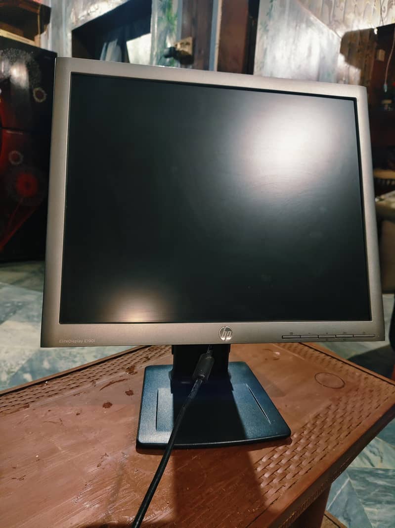 Hp Elite Display E190i 1