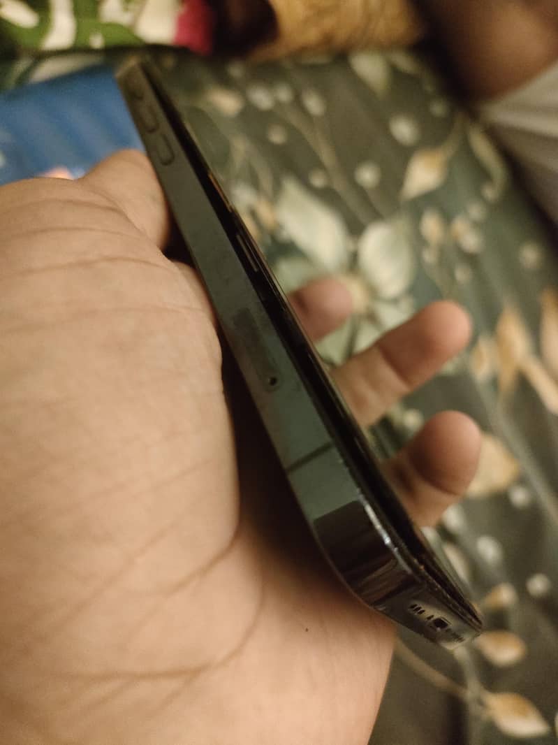Apple iPhone 12 Pro 9