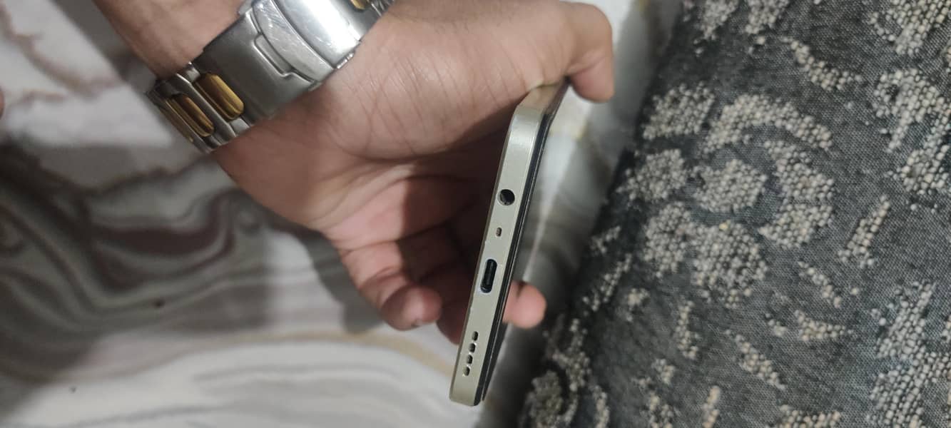 Realme C53 1