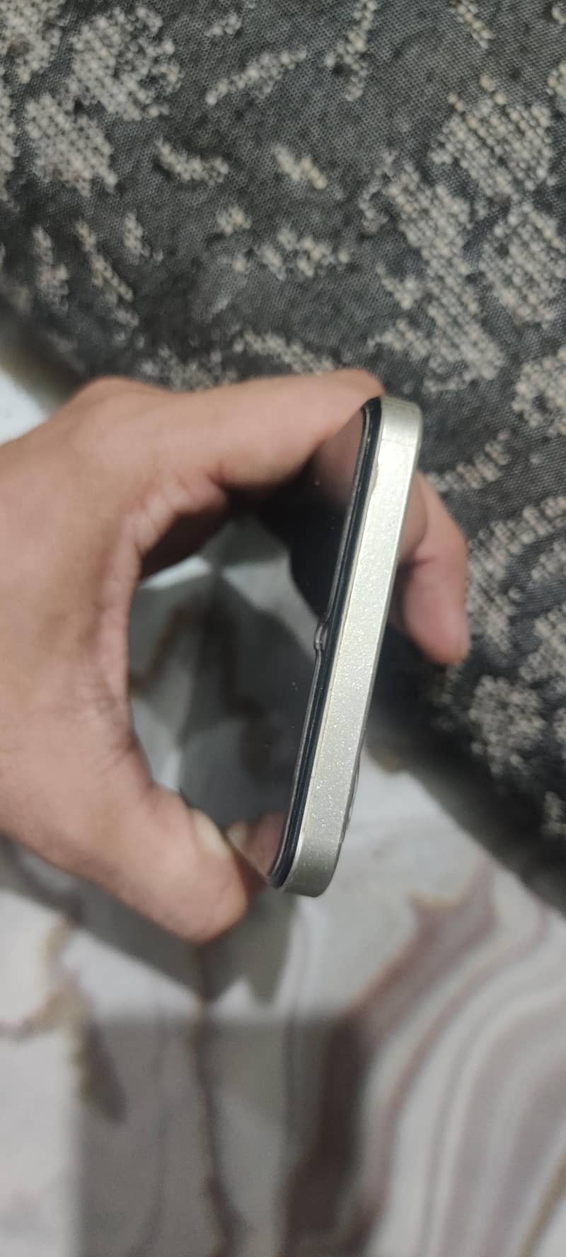 Realme C53 4