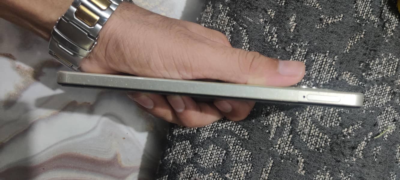 Realme C53 6