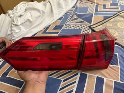 Corolla 2015-20 Backlights lush condition