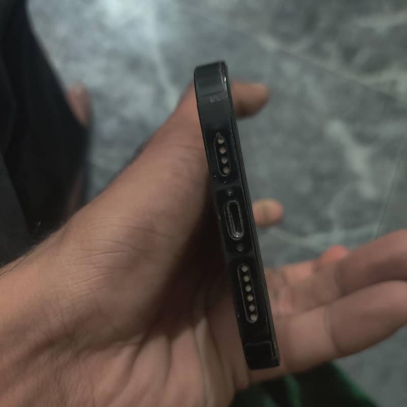 Apple iPhone 14 Pro Max 3