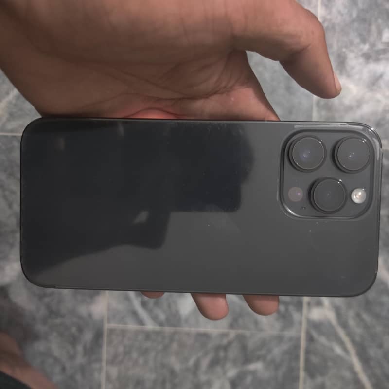 Apple iPhone 14 Pro Max 6