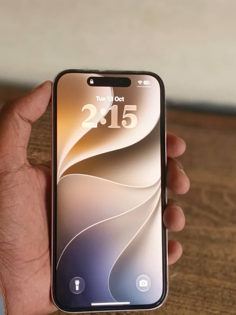 Apple iPhone 15 0