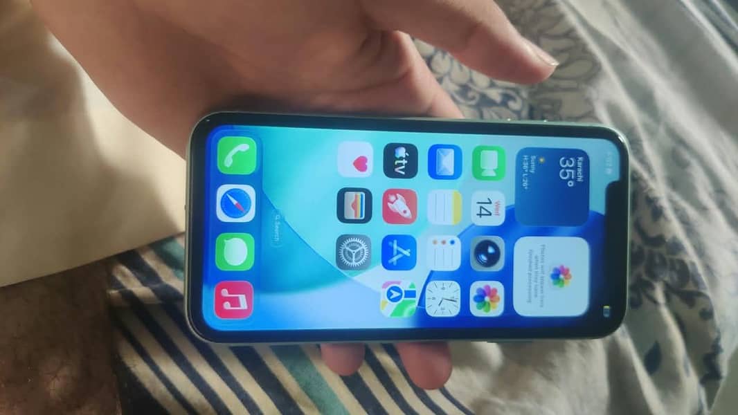 Apple iPhone 11 1