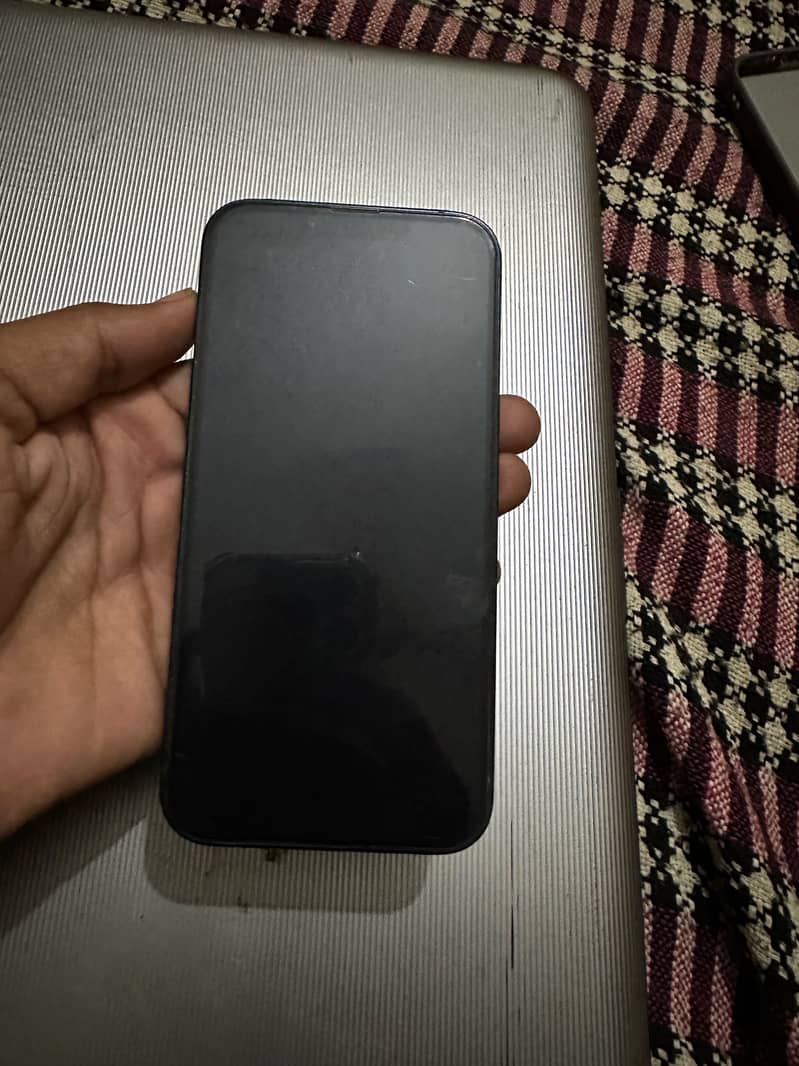 Apple iPhone 13 1