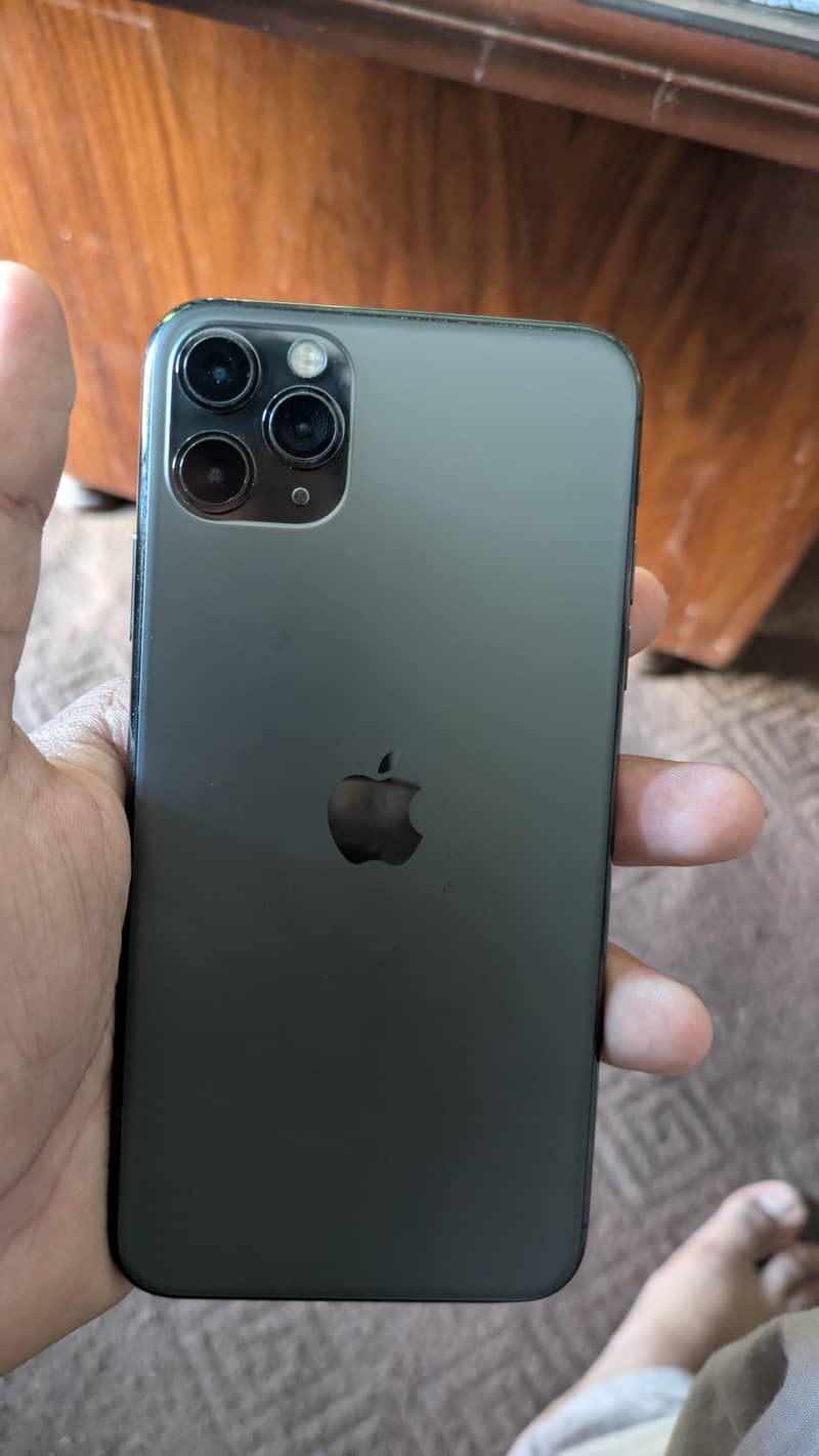 Apple iPhone 11 Pro Max 1