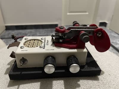 Palomar Engineers IC Keyer in immaculate condition