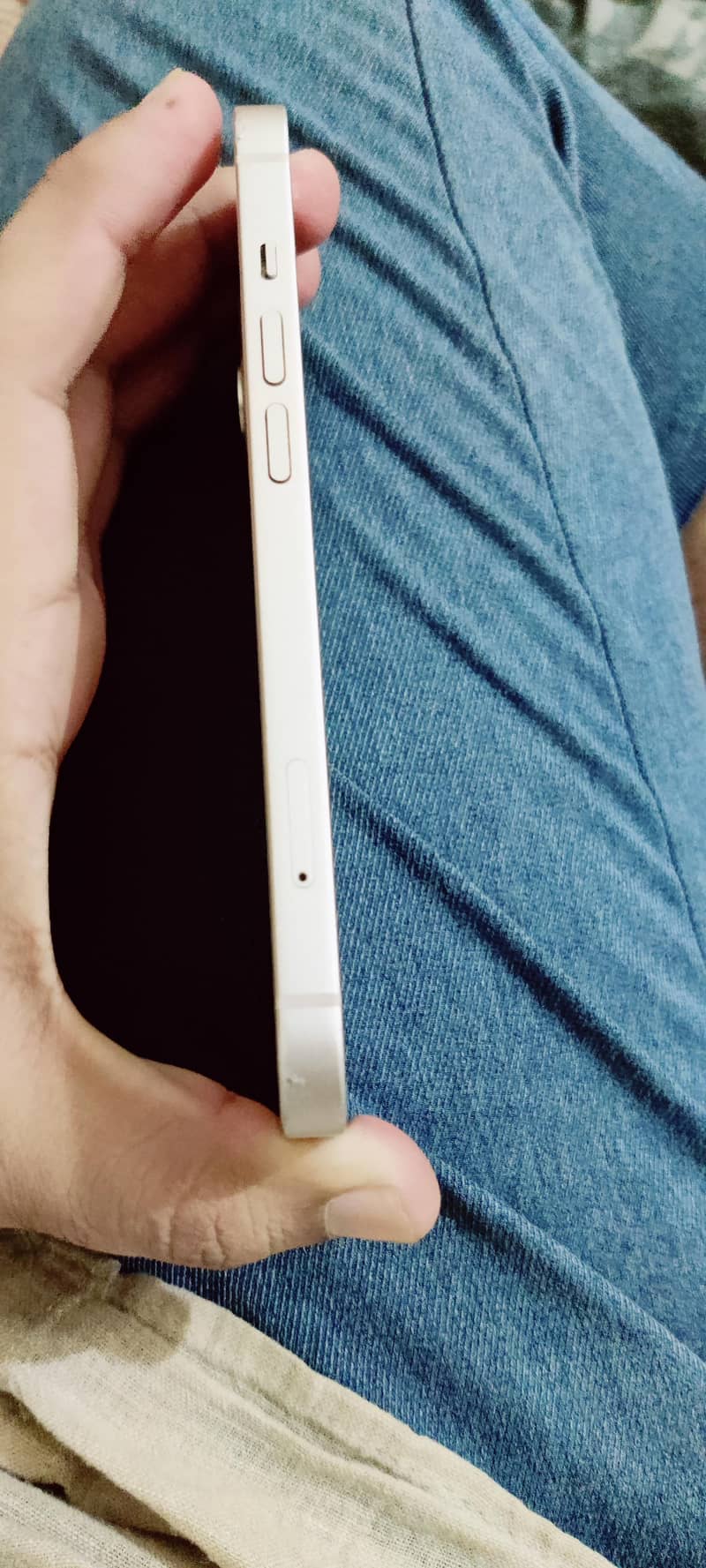 iPhone 13 3