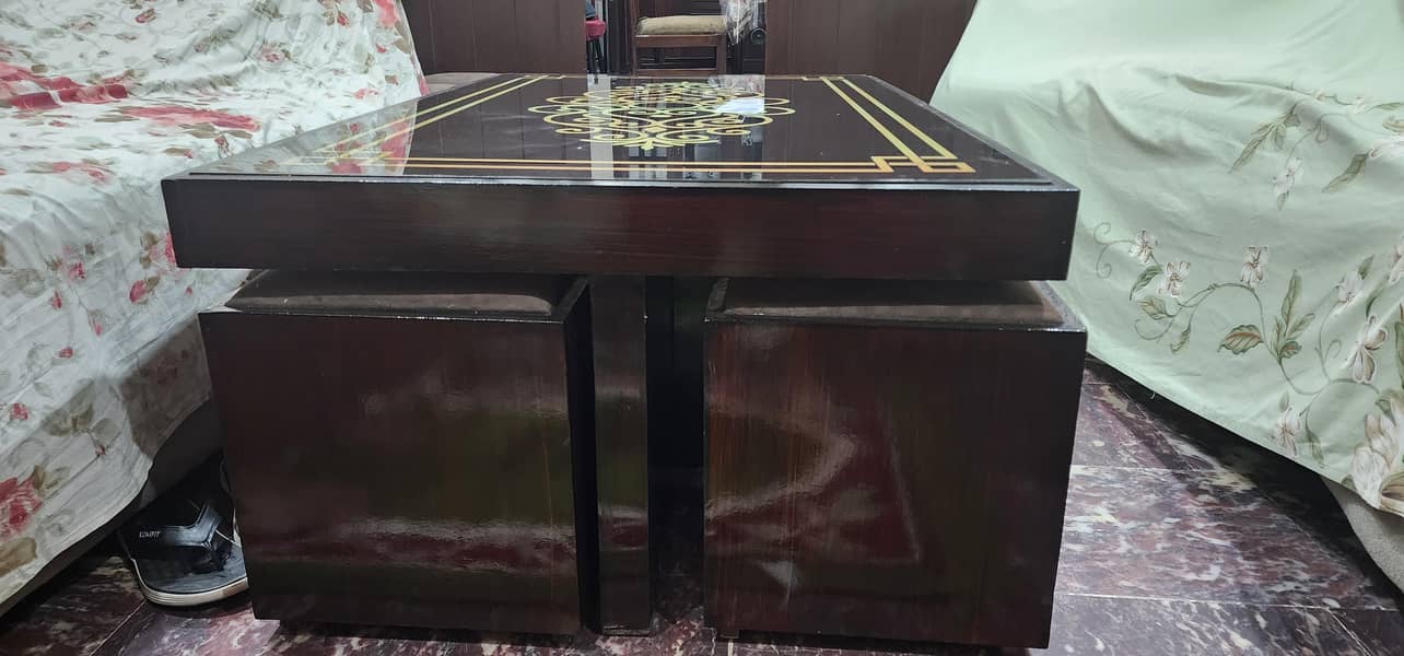 centre table with 6 stools 3